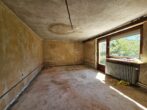 Neustart im Grünen: Sanierungshaus mit großem Grundstück, riesen Garten und extra Bauplatz nähe A24! - Schlafzimmer